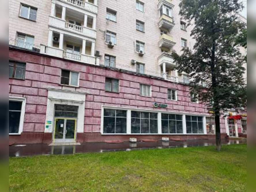 Снять  торговое помещение