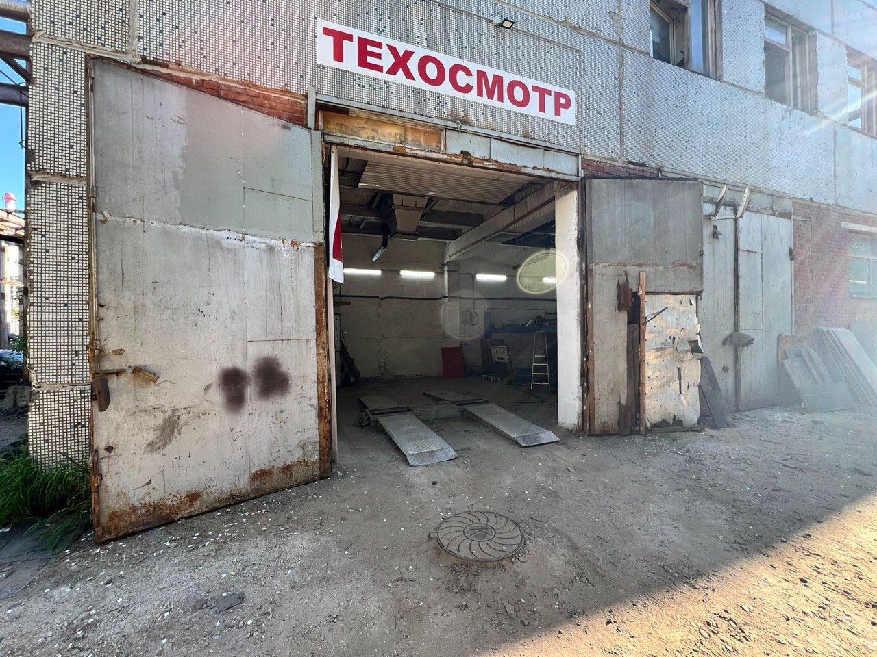 Снять  помещение свободного назначения