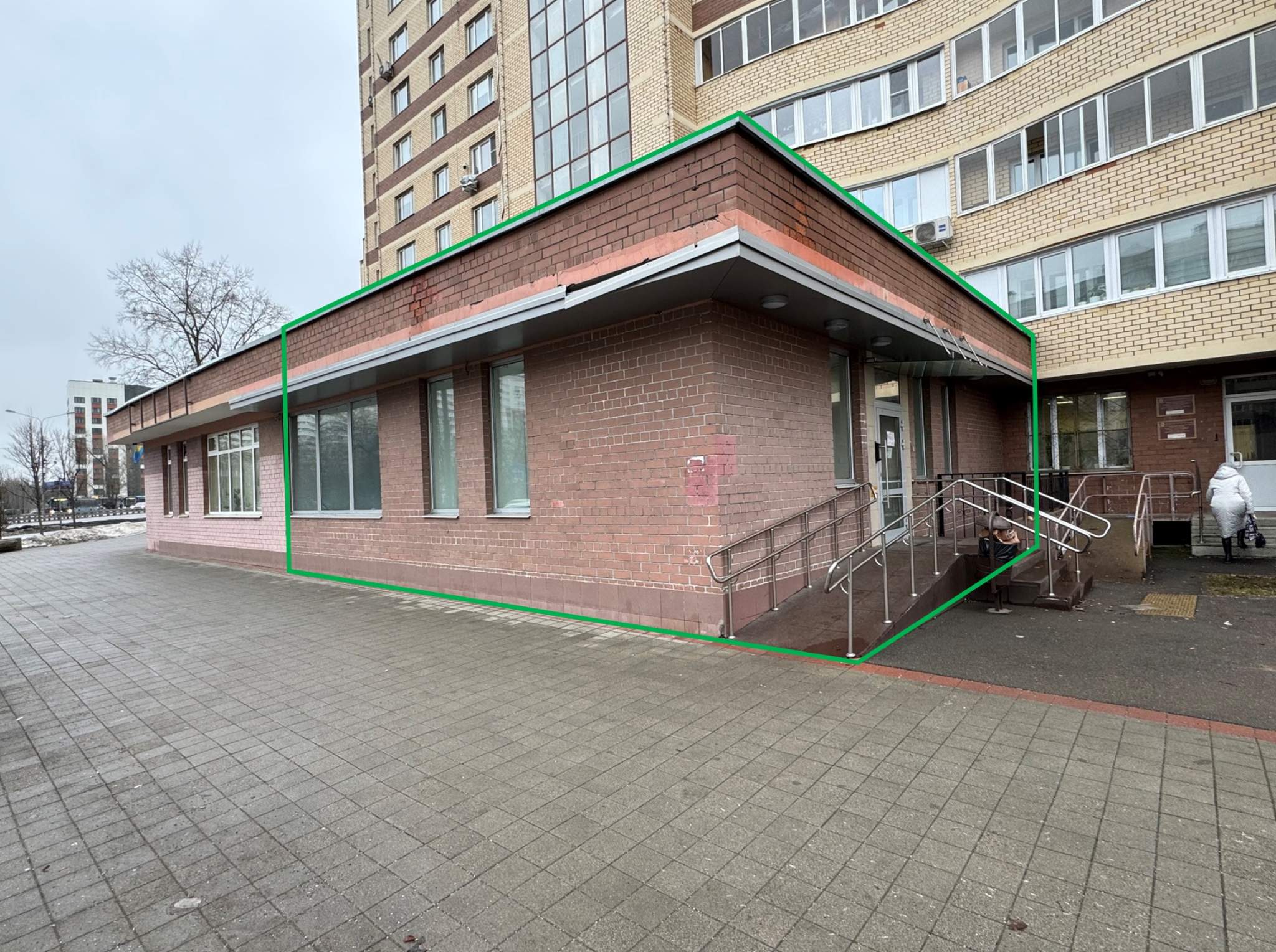 Снять  торговое помещение