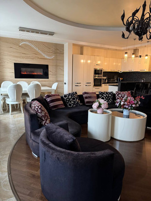 Купить 4-комнатную квартиру