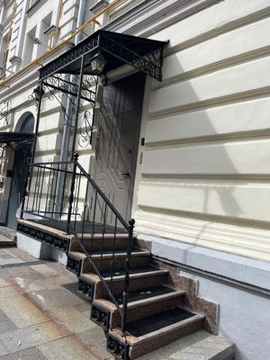 Снять  помещение свободного назначения