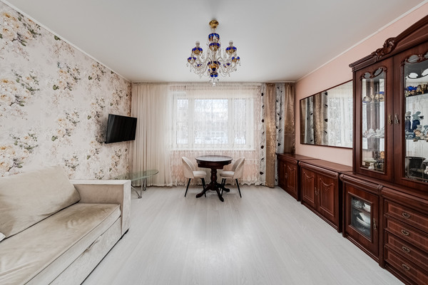 Купить 4-комнатную квартиру