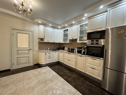 Купить 4-комнатную квартиру