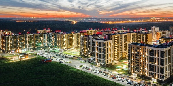 Купить --комнатную квартиру