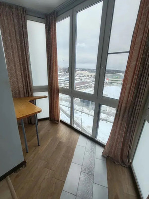 Купить --комнатную квартиру