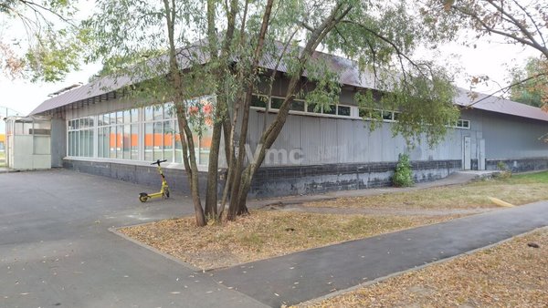 Снять  помещение свободного назначения