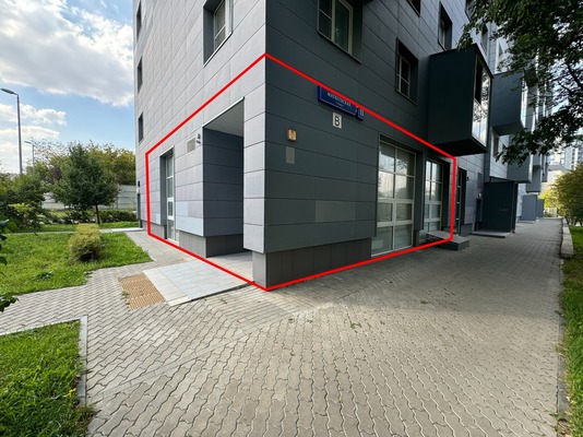 Снять  помещение свободного назначения