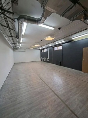 Снять  помещение свободного назначения