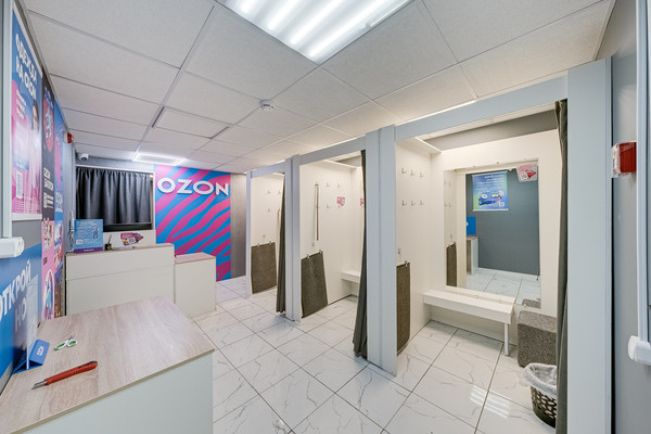 Снять  помещение свободного назначения