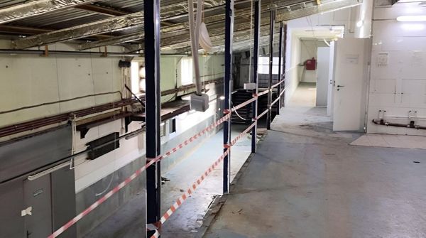 Снять  помещение свободного назначения