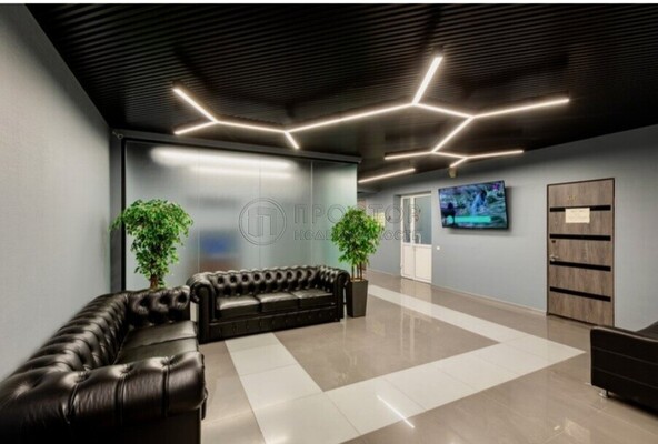 Снять  помещение свободного назначения