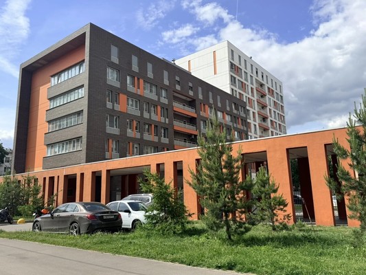 Снять  помещение свободного назначения