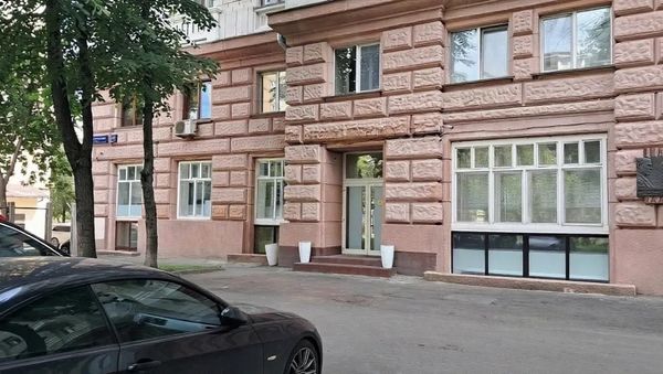 Снять  помещение свободного назначения