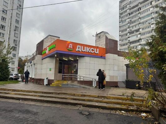 Снять  помещение свободного назначения